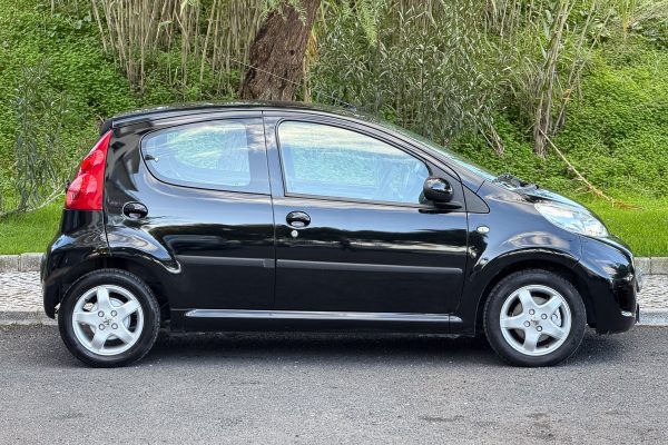 peugeot 107 07-JR-01-19
