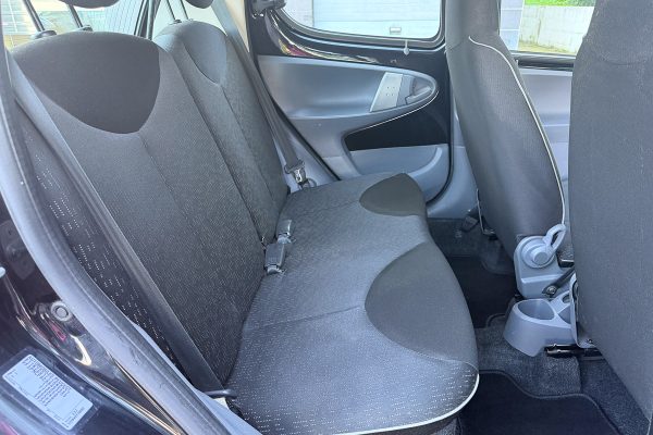 peugeot 107 07-JR-01-2