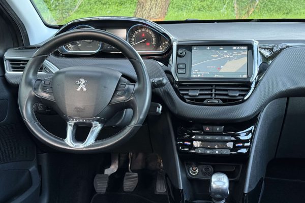 peugeot 2008 1.2 130cv-10