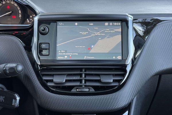 peugeot 2008 1.2 130cv-11
