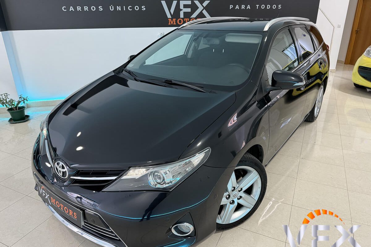 toyota auris-13