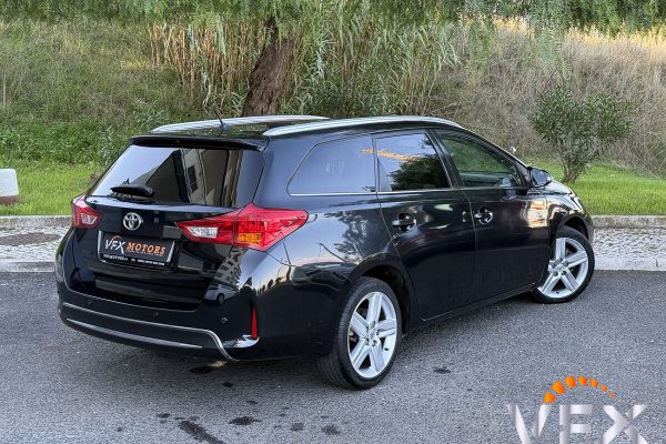 toyota auris-3