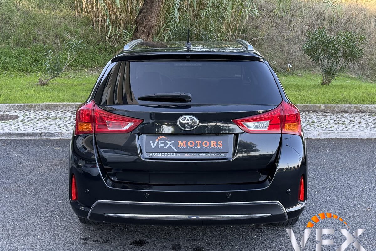 toyota auris