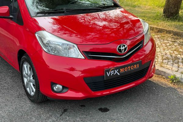 toyota yaris_-21