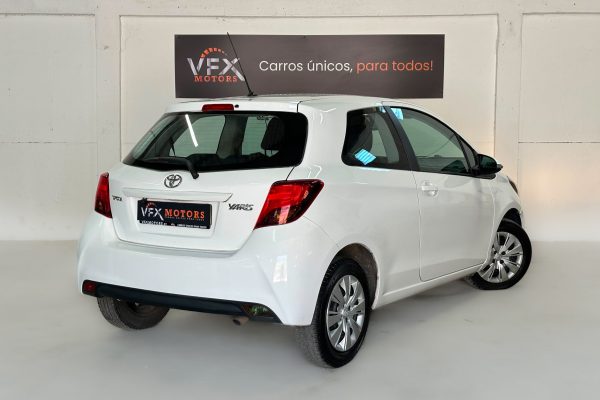yaris branco-15