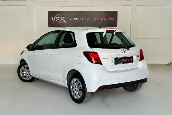 yaris branco-2
