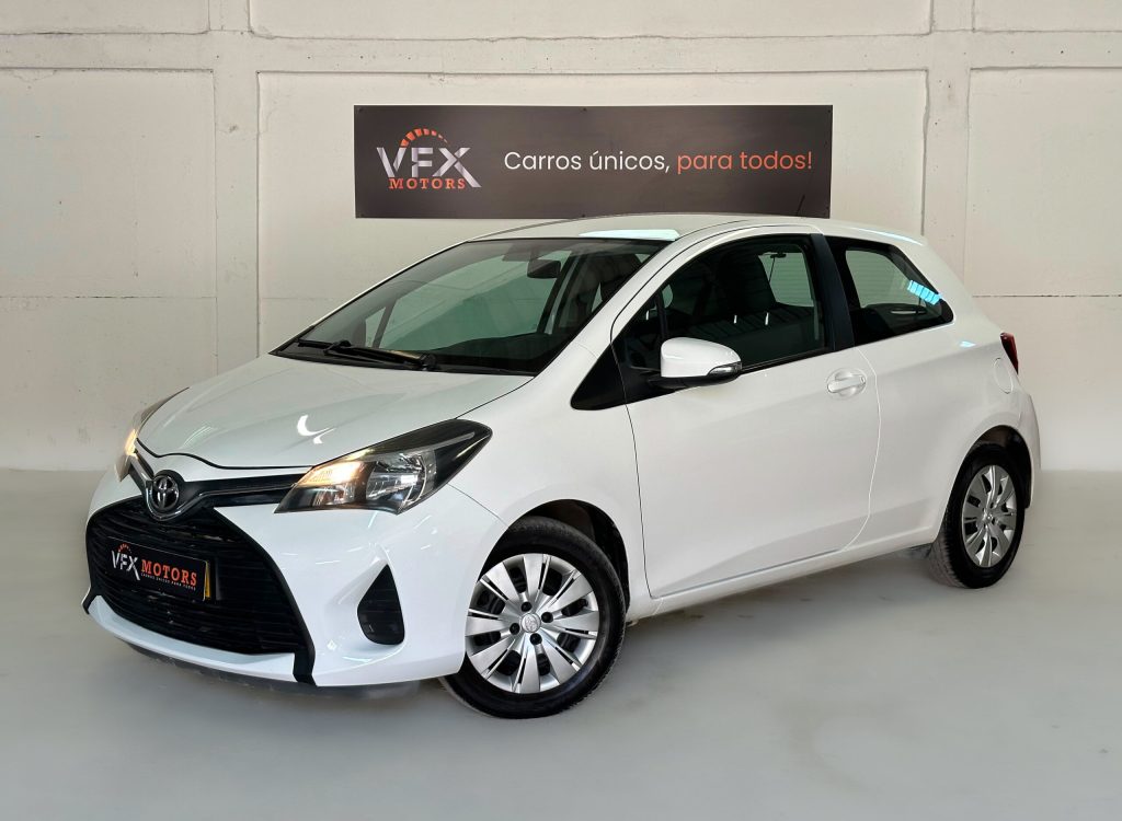 yaris branco-7